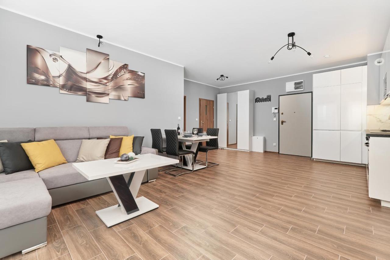 Apartments Wroclaw Jana Pawla II With Free Parking Wroclaw By Noclegi Renters מראה חיצוני תמונה