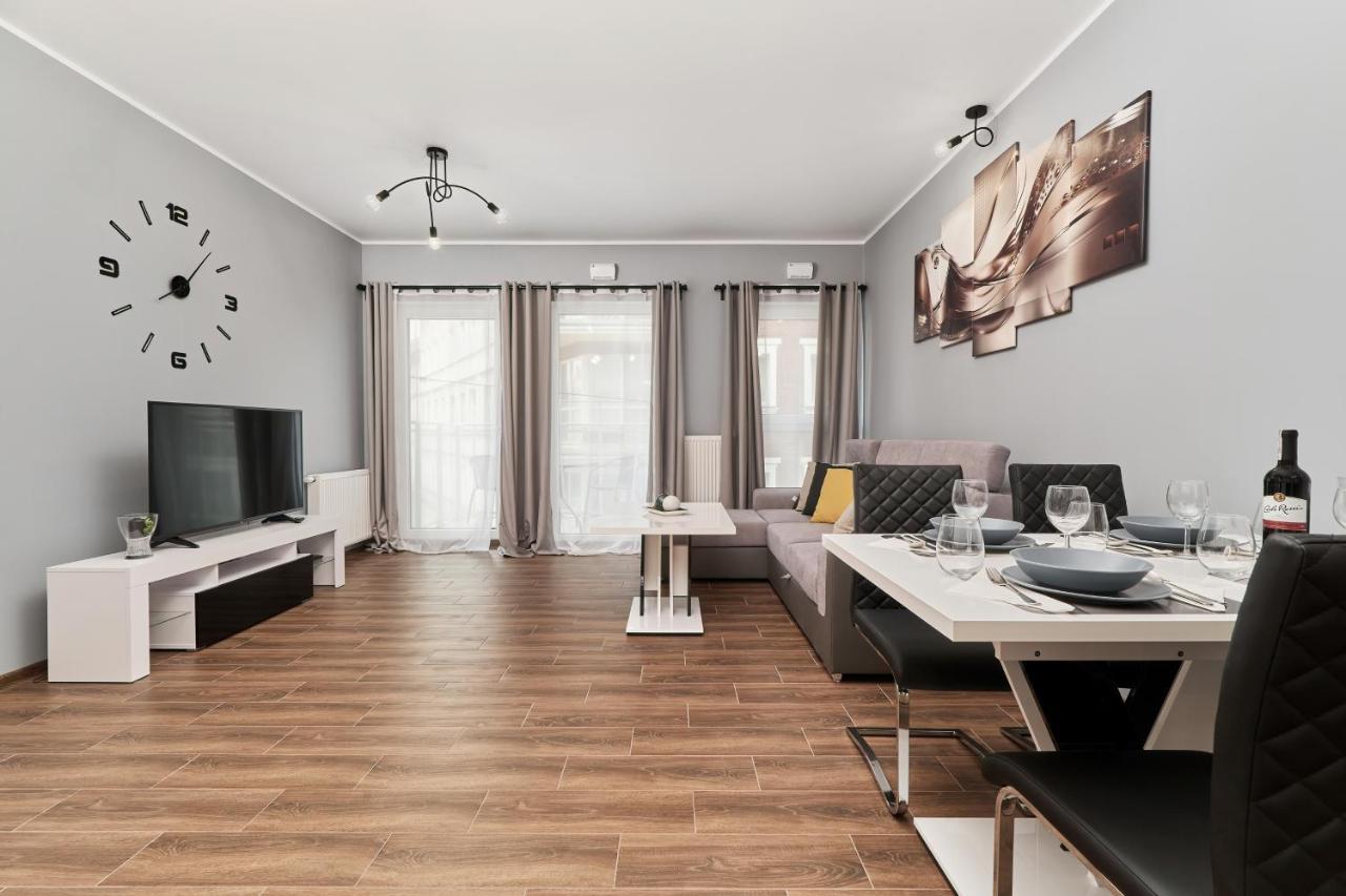 Apartments Wroclaw Jana Pawla II With Free Parking Wroclaw By Noclegi Renters מראה חיצוני תמונה