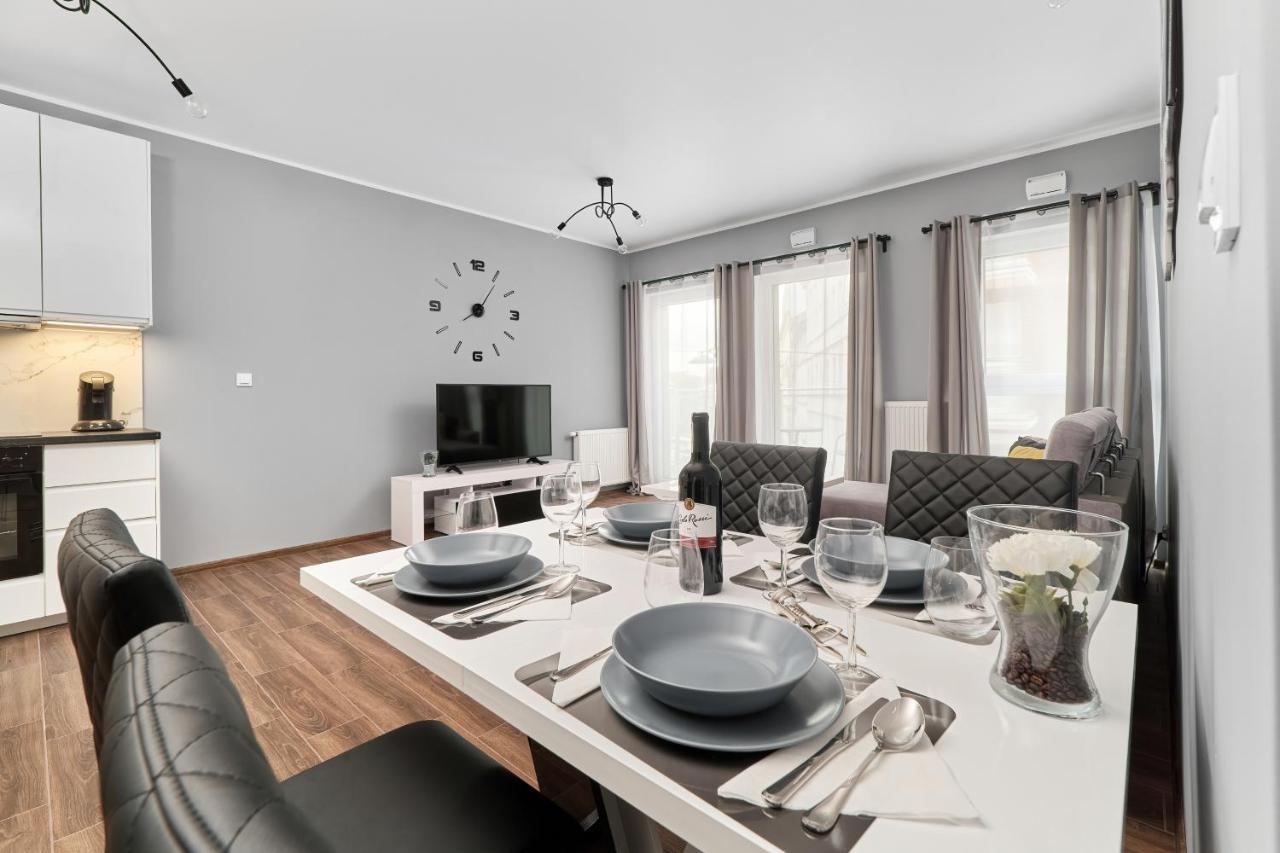 Apartments Wroclaw Jana Pawla II With Free Parking Wroclaw By Noclegi Renters מראה חיצוני תמונה